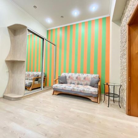 Old Town Apartments Lanzheron Beach オデッサ エクステリア 写真